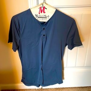Mens large Cuts henley curve hem. Trim fit